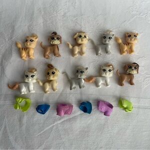 Polly Pockets Pets 10 Cats Dogs with Outfits Clothing 16 pcs Lot